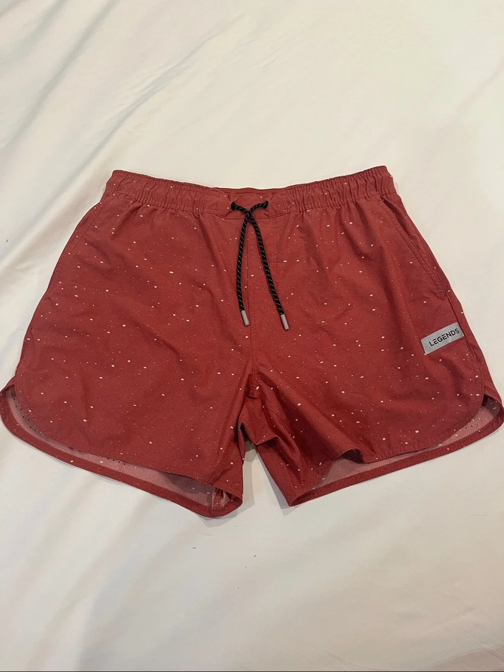 Legends Men’s Red Speckled Athletic Shorts Size Large